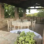 فندق Tenuta Costigliola باستيا أومبرا